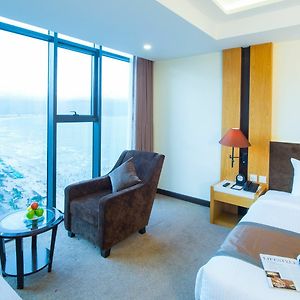 Deluxe Zimmer mit Kingsize-Bett